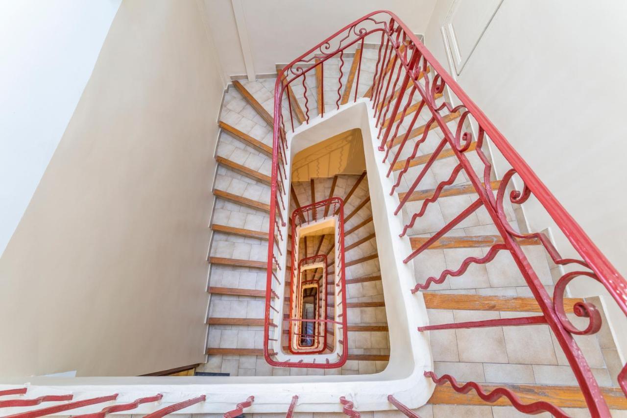 Hostel Ambassade Bretonne Vieux-Port มาร์กเซย ภายนอก รูปภาพ